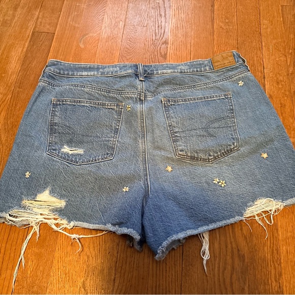 Cut off denim shorts - Picture 6 of 6